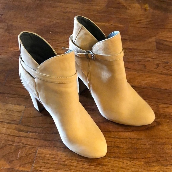 7 For All Mankind Shoes - 7 for all mankind boots
